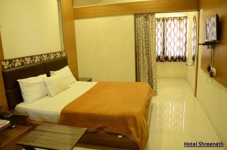 Hotel Shreenath Ahmedabad Exterior foto